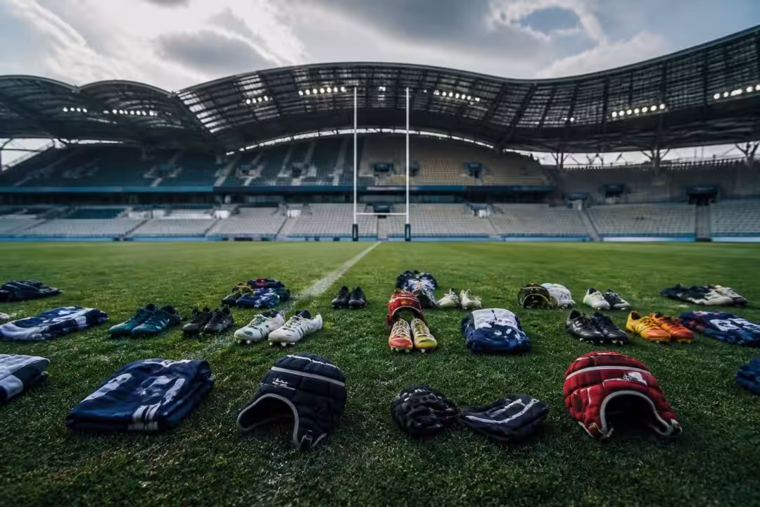 découvrez le xv des absents au lancement du top 14, entre blessures, suspensions et sélections internationales, et suivez l'impact sur les équipes dès le début de la saison.
