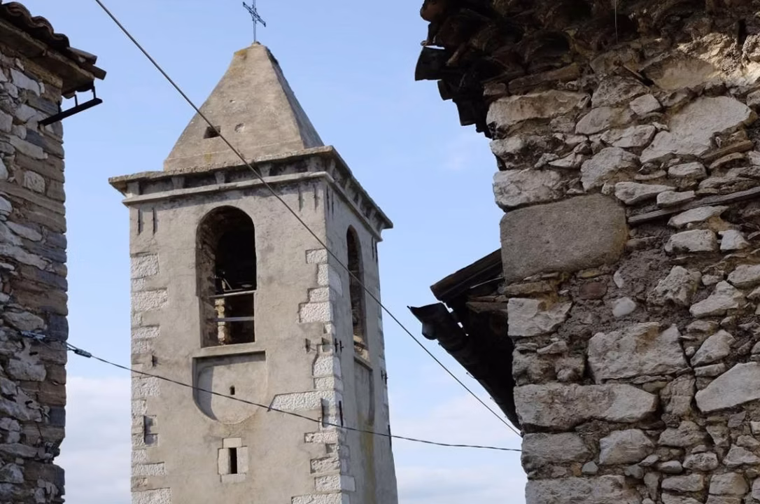 En 2 minutes chrono : Tornade dévastatrice dans l’Aude, Adenot conclut sa mission et montée des tensions